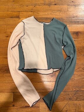 Adika Two-Tone Ribbed Long Sleeve Crop Top - Sage Green & Cream